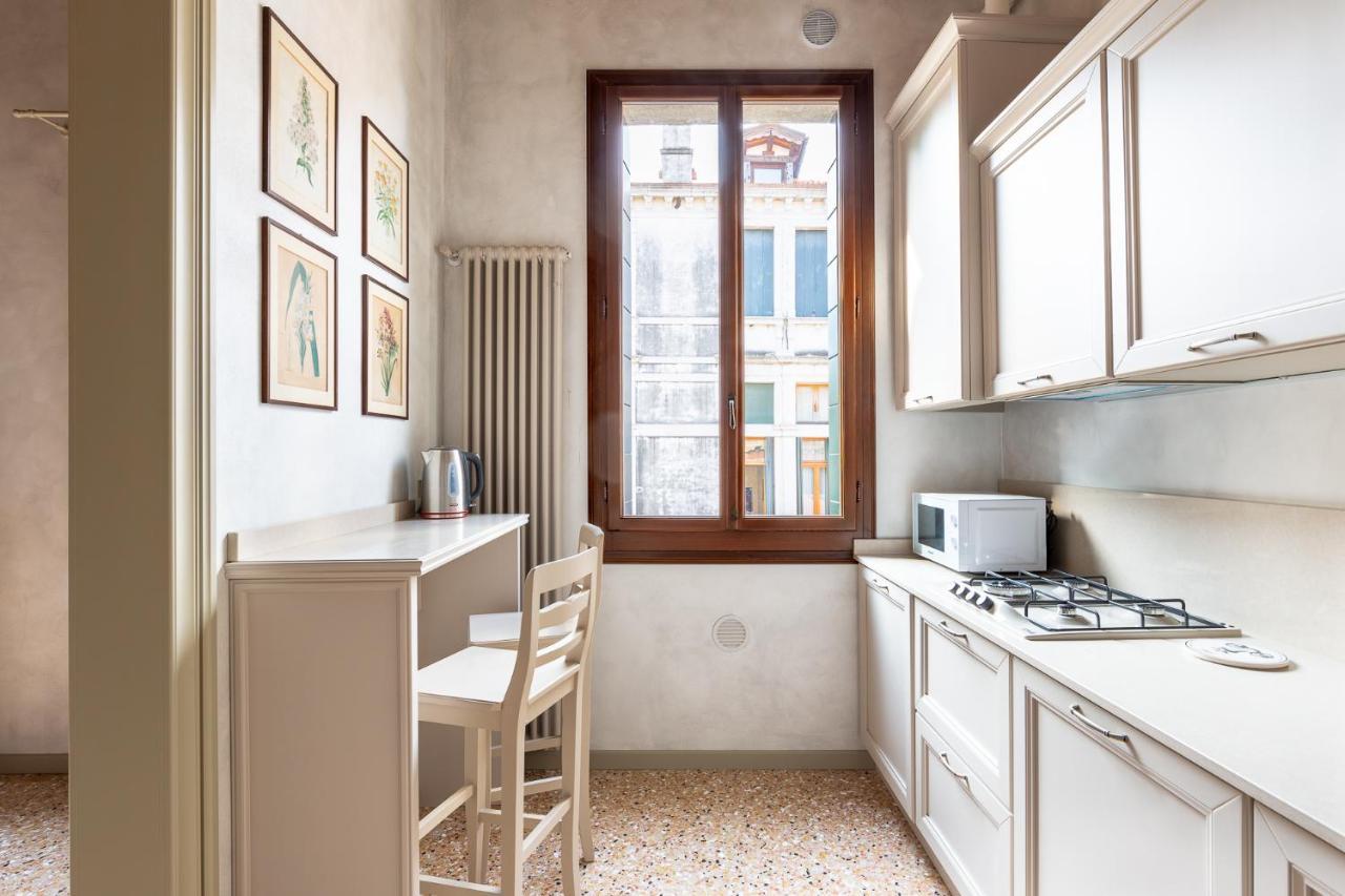 Apartament Ca' Cappello 1 With Canal View Wenecja