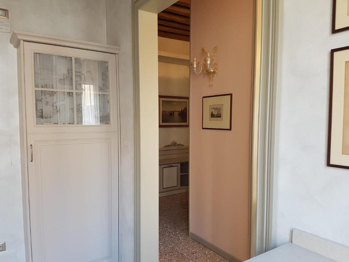 Apartamento Ca' Cappello 1 With Canal View Venecia